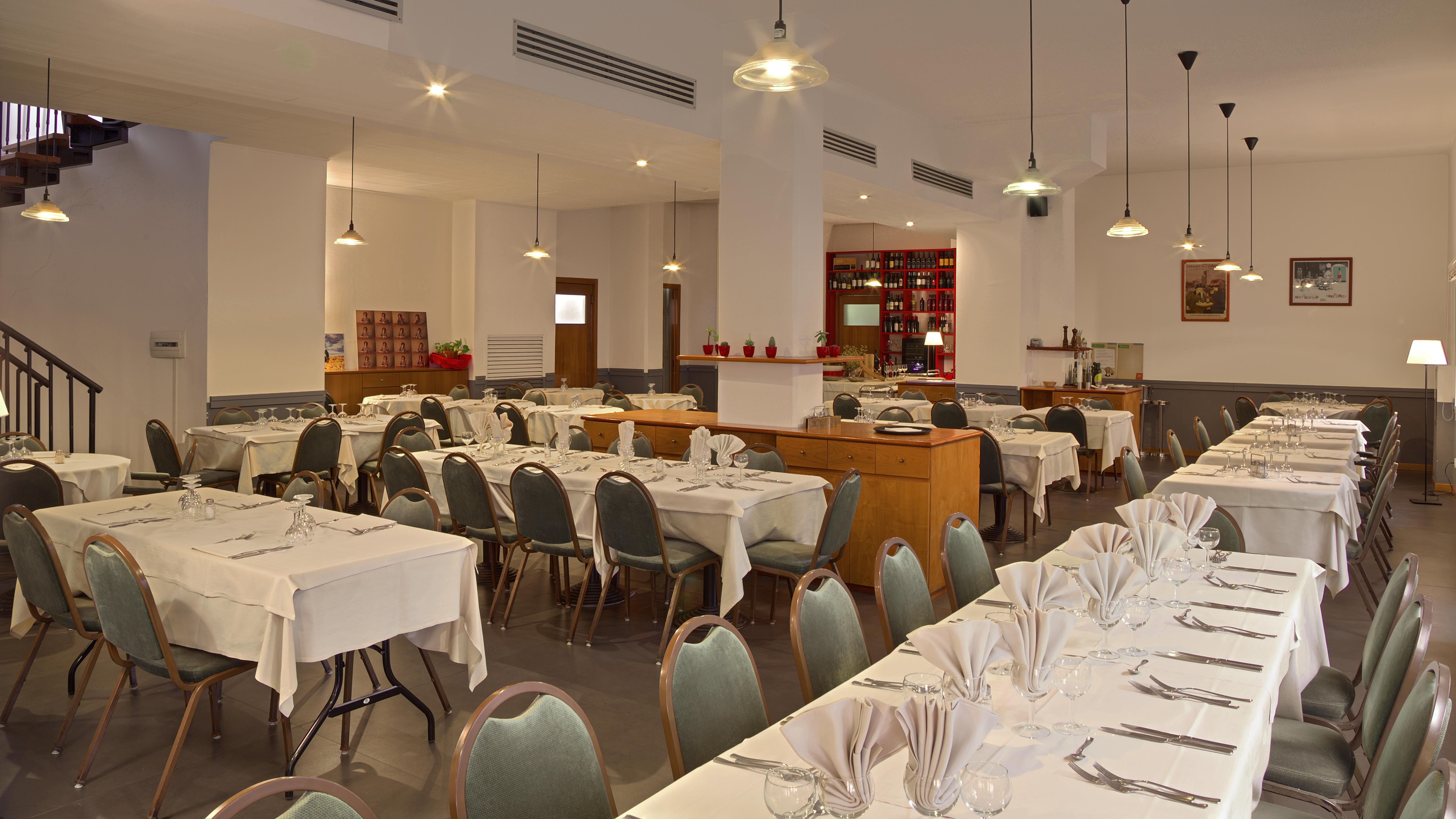 Mistral2 Hotel Oristano Exteriör bild
